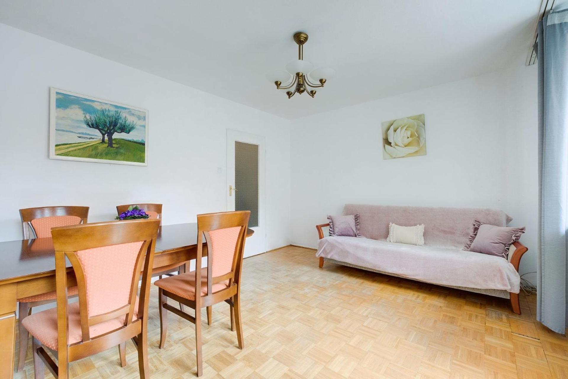 Spacious Apartment In Green Location Варшава Экстерьер фото